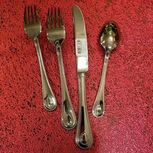 Lenox  FRENCH PERLE   18/10  Stainless Steel   4 pc Piece Place Setting  Vietnam